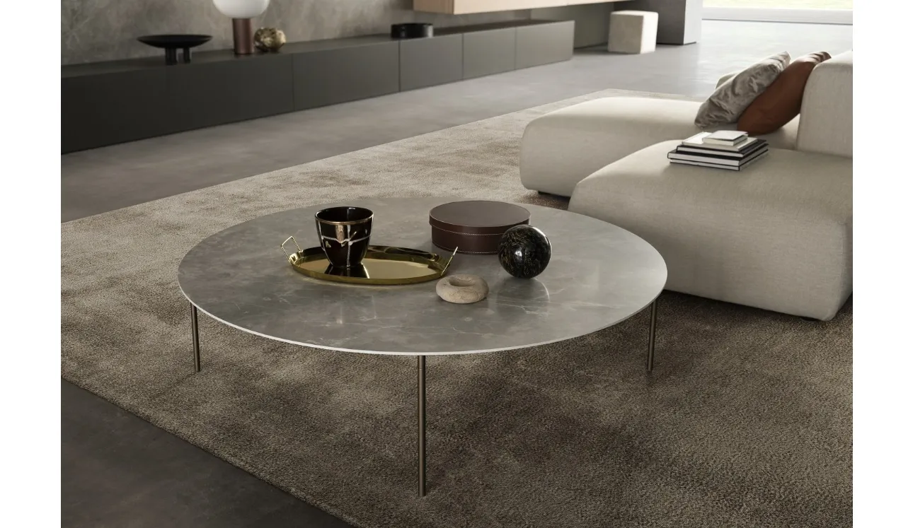 Tavolino Darwin rotondo con top in ceramica e base in metallo di Presotto