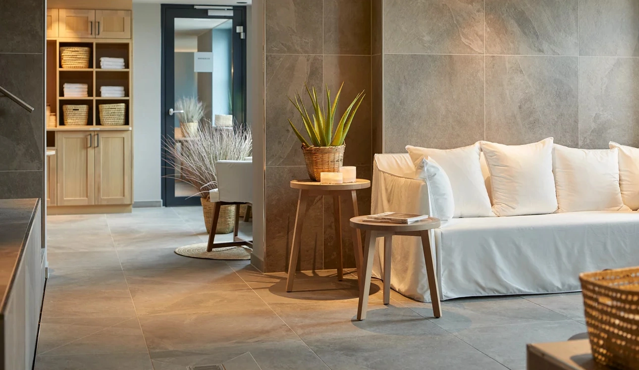 Tavolino in legno Gray di Gervasoni