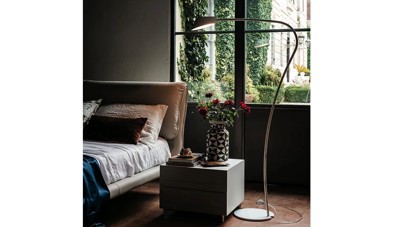 Lampada da terra in acciaio cromato Little Flag di Cattelan Italia