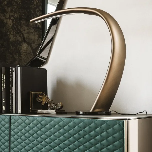 Lampada da tavolo Mamba in poliuretano verniciato di Cattelan Italia