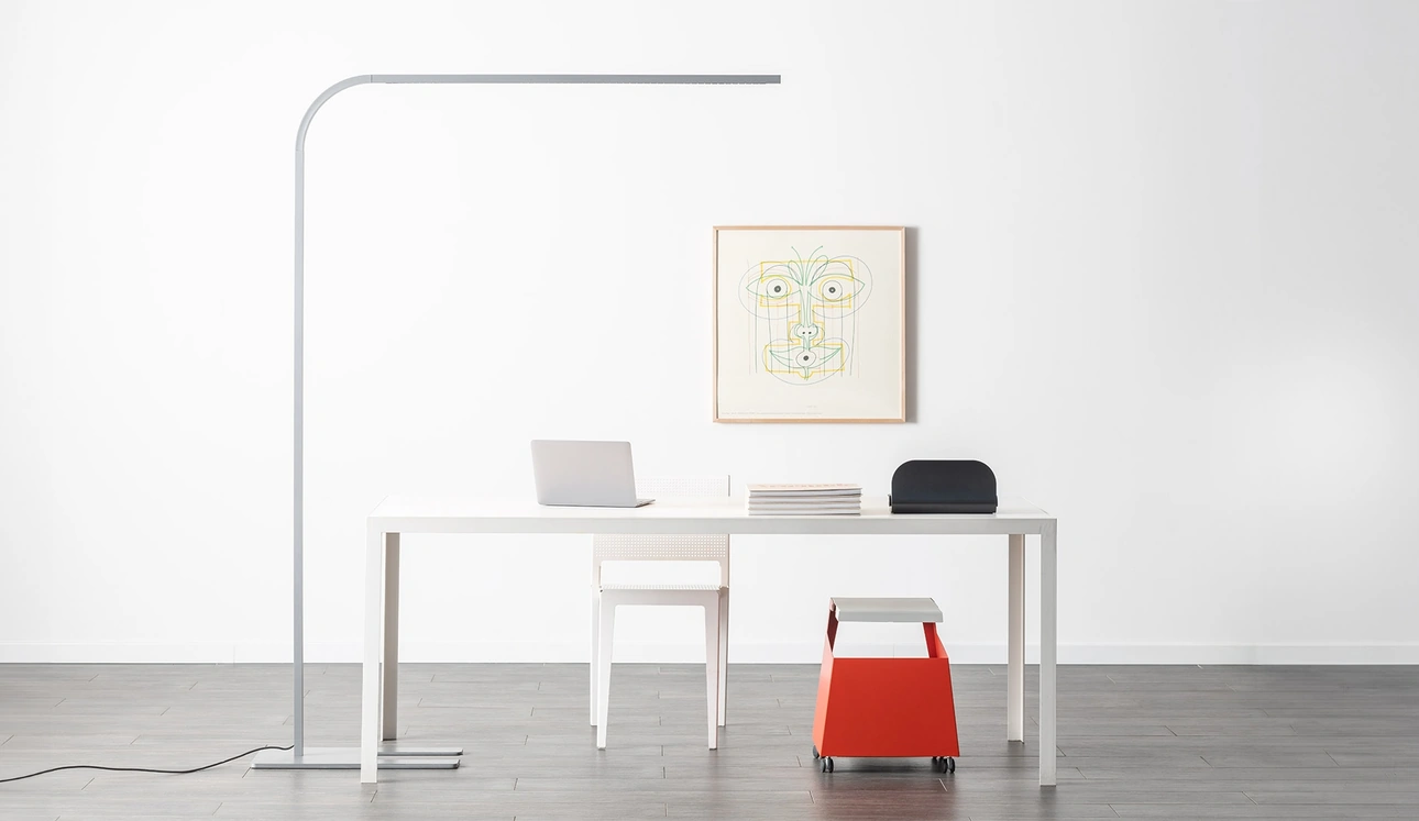 Lampada da terra Turn Around Floor di Artemide