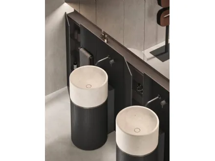 Lavabo Verticale in Rovere Carbone e Marmo Roma 23 04 di Milldue