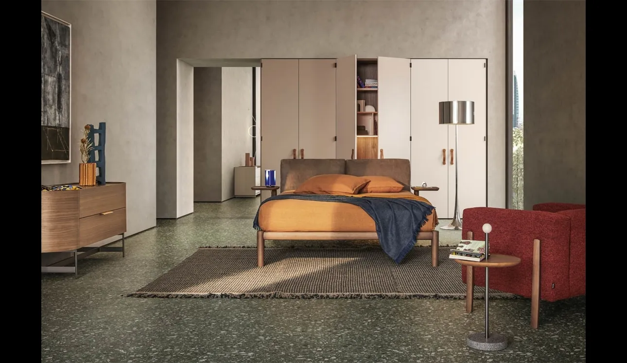 Letto matrimoniale in pelle e legno massello Dioniso di Pianca