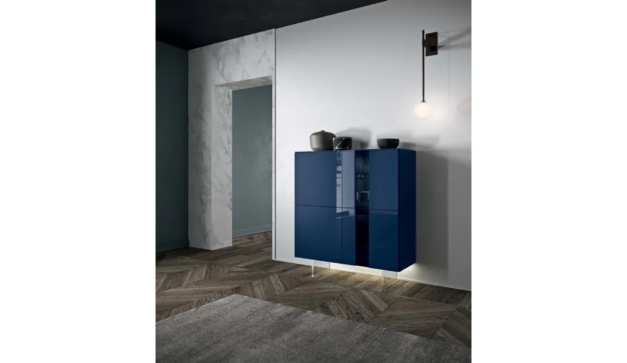 Madia Alta I-Modul Art in laccato lucido con piedini in metacrilato trasparente di Presotto