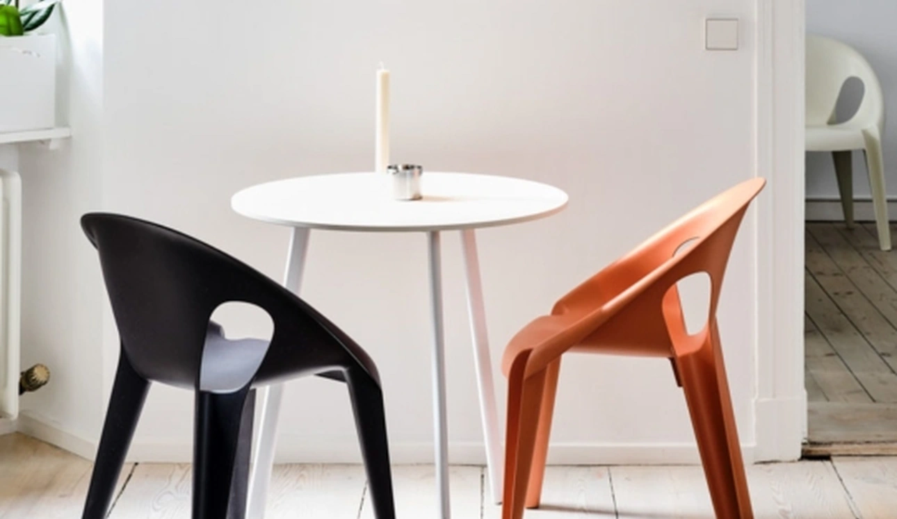 Sedia impilabile in polipropilene Bell Chair di Magis