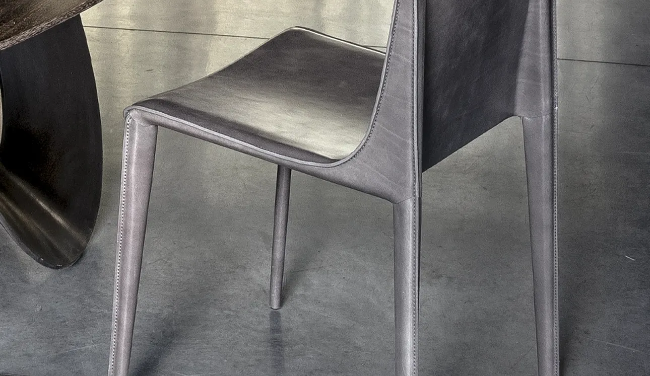 Sedia Emily in pelle toscana di Arketipo