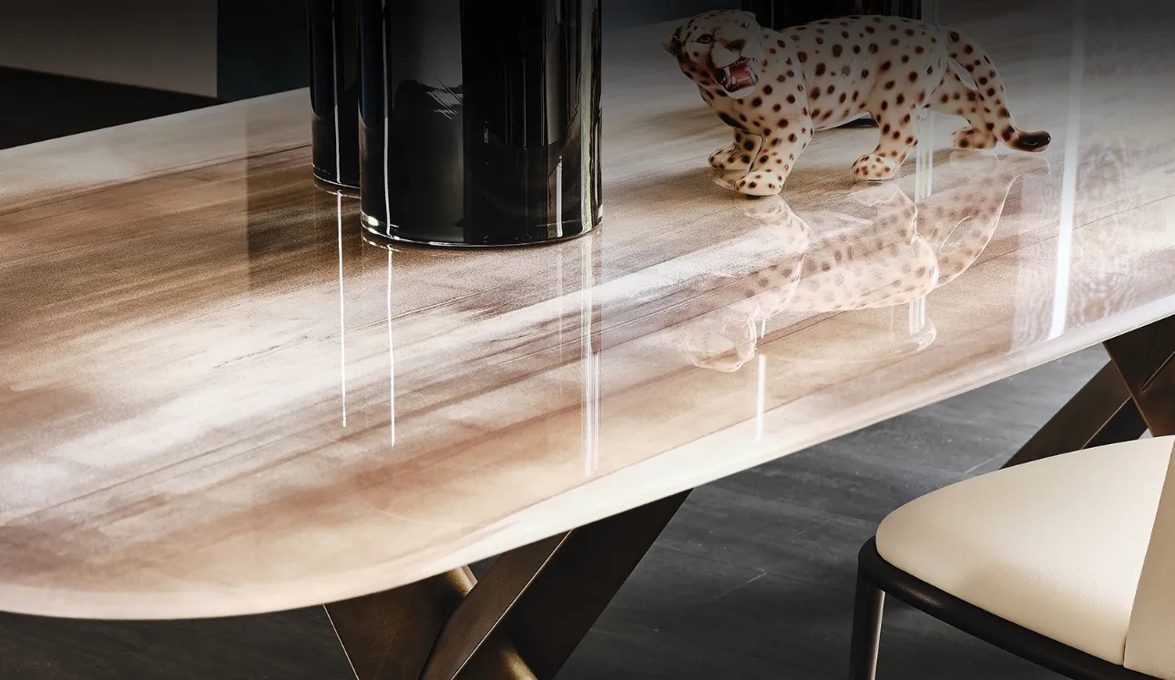 Tavolo con piano di vetro con stampa artistica Mad Max Crystalart di Cattelan Italia