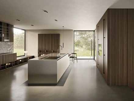 Cucina Design con isola C01 in legno e laccato di Copat Life