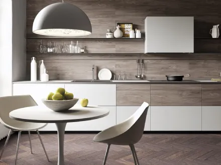 Cucina Design Forma Mentis con anta in nobilitato effetto legno di Valcucine