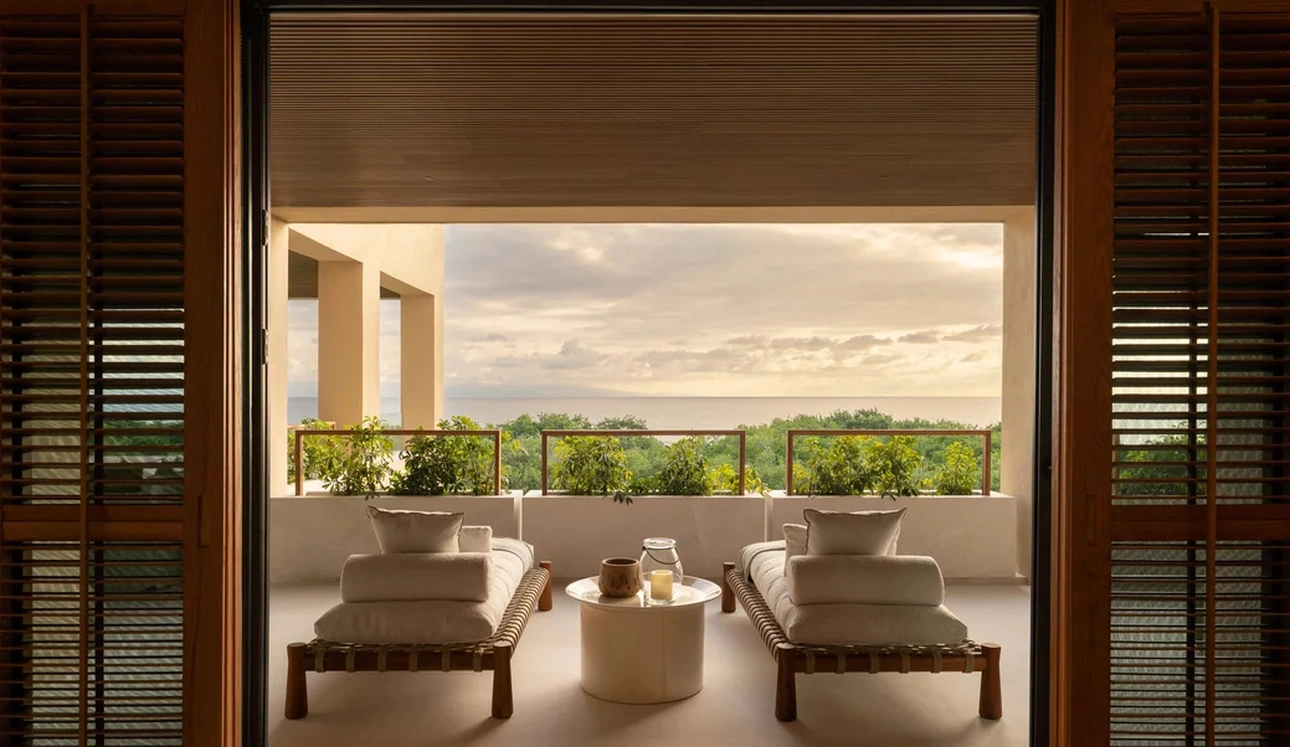 Lettino Prendisole Guna di Gervasoni