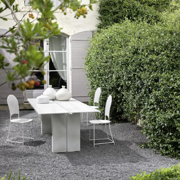 Sedia Inout 873 in alluminio di Gervasoni