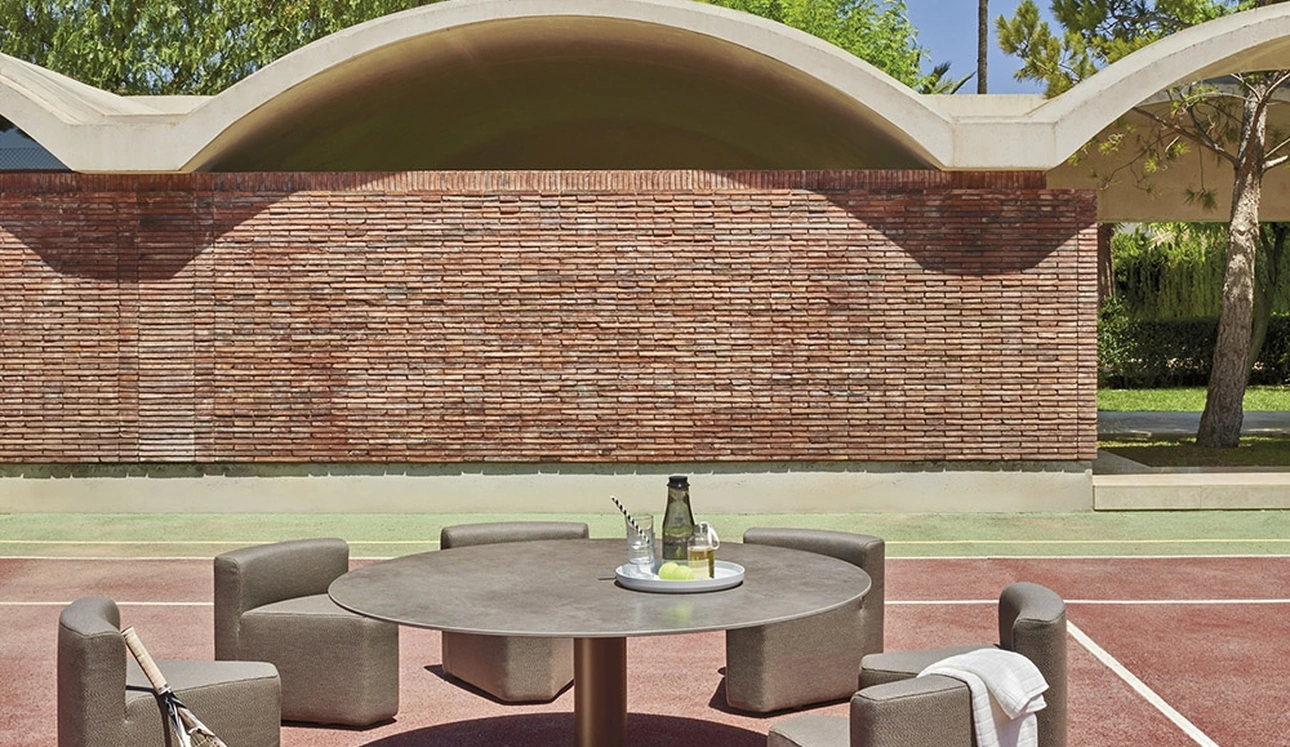 Poltroncina in tessuto sintetico In&Out di Varaschin